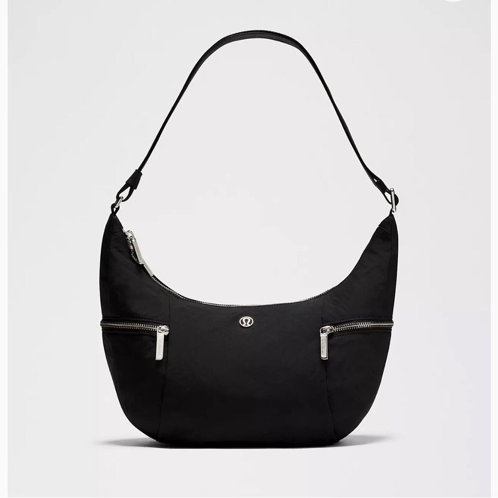 lululemon Slouchy  Sling Bag 6L
Metal Hardware. NWT- black